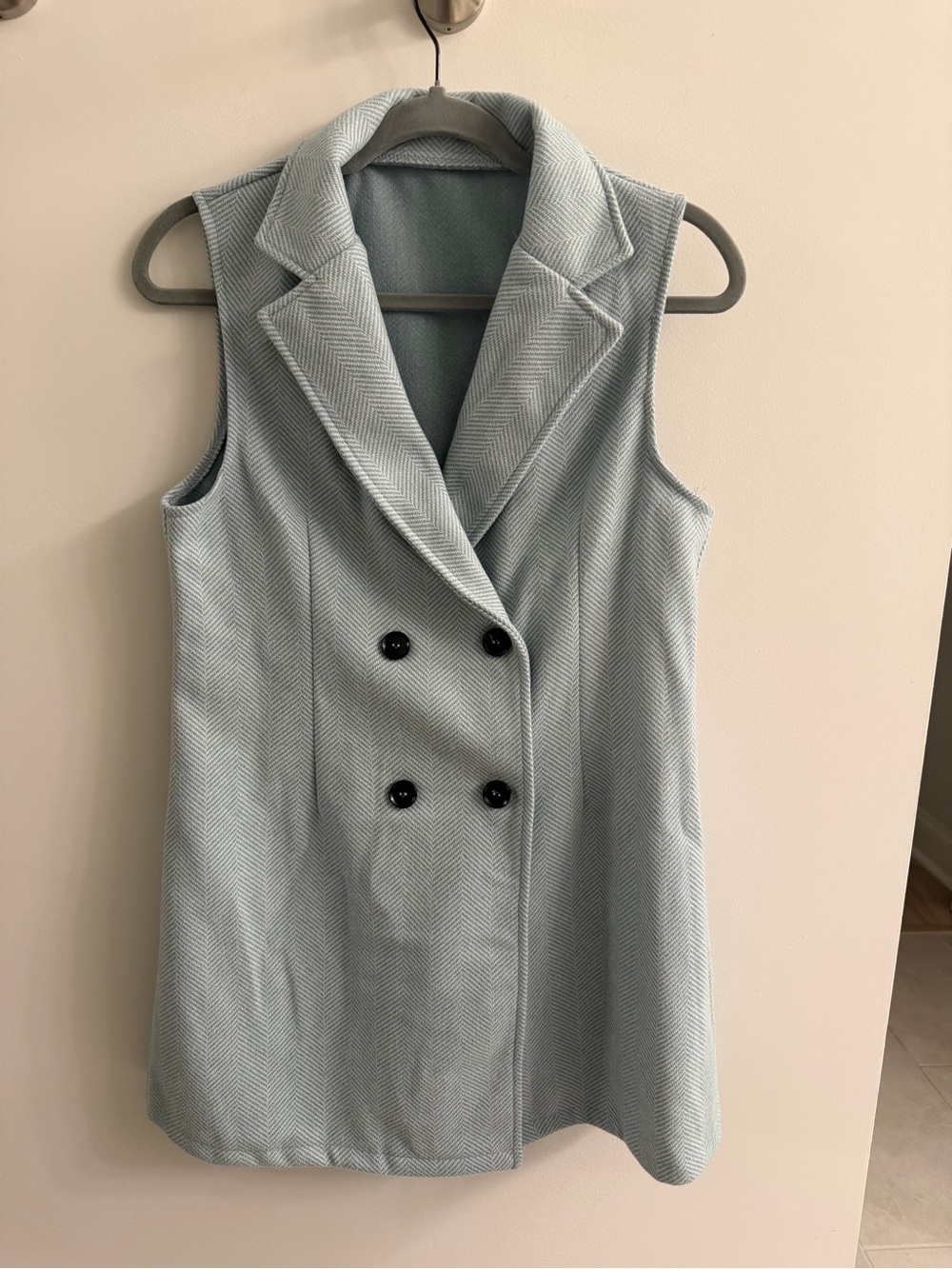SHEIN NWOT long vest. Wool like fabric. Size S. Light blue. 2 working buttons.